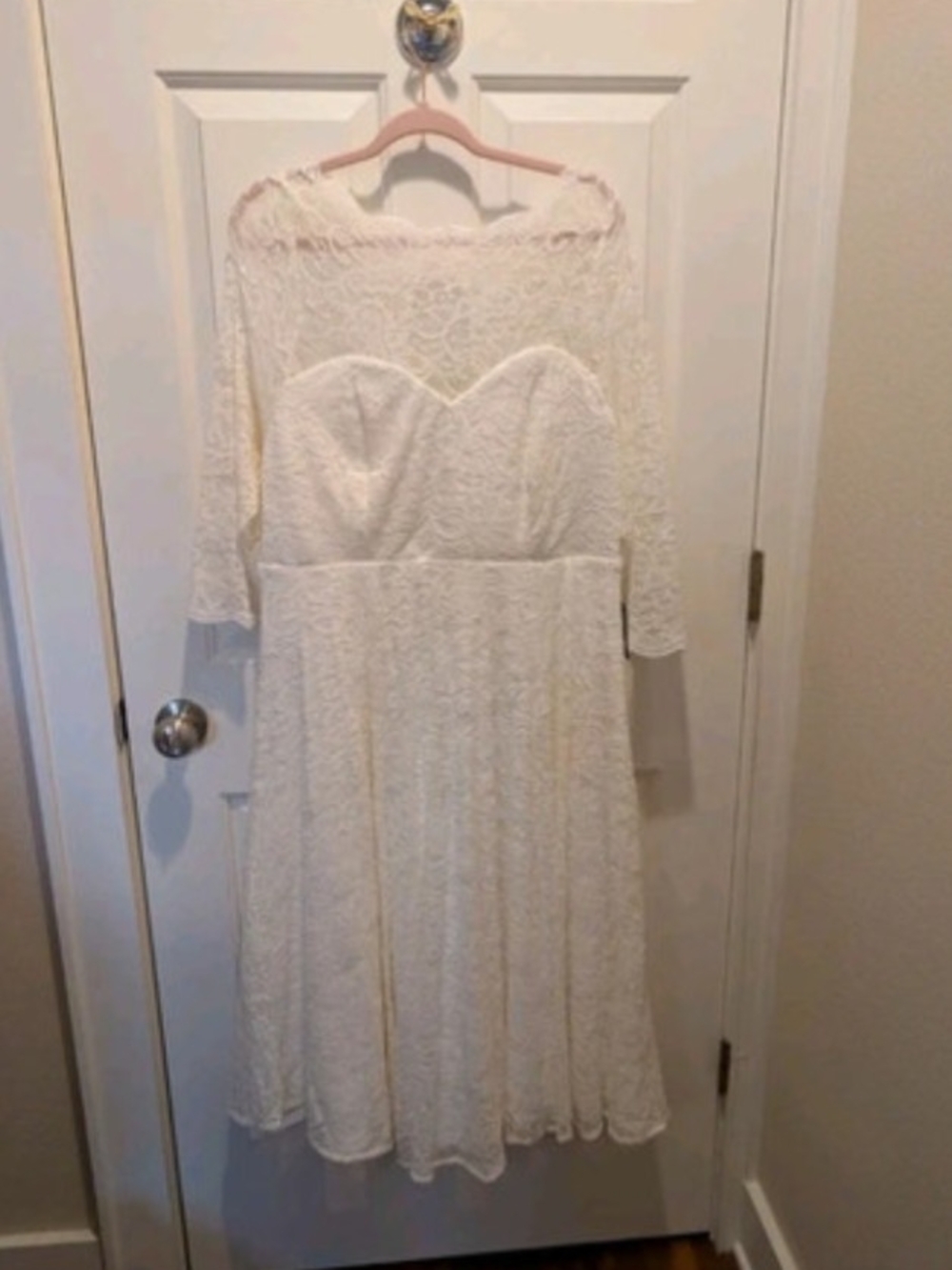 Torrid Sz. 18 Lace Fit-and-Flare 3 Quarter Sleeve Wedding Dress in Ivory